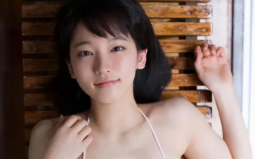 日本90后美女吉冈里帆走红 神似白百何好身材性感诱人 四重奏影评 四重奏评分